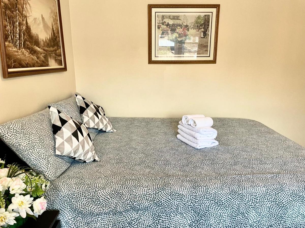 Perfect Home-Private Washrooms,Free Parking,High Speed Net Toronto Zewnętrze zdjęcie