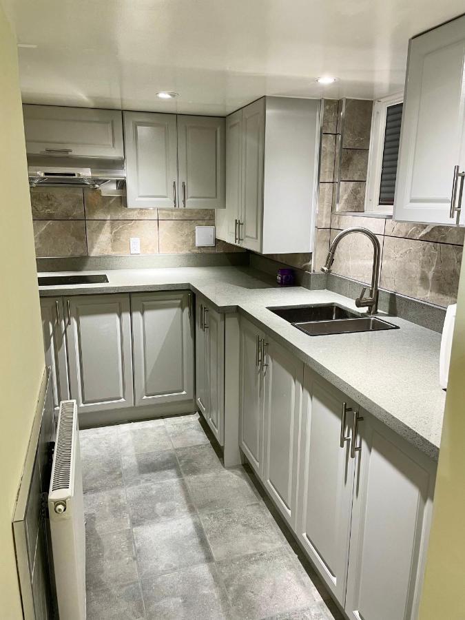 Perfect Home-Private Washrooms,Free Parking,High Speed Net Toronto Zewnętrze zdjęcie