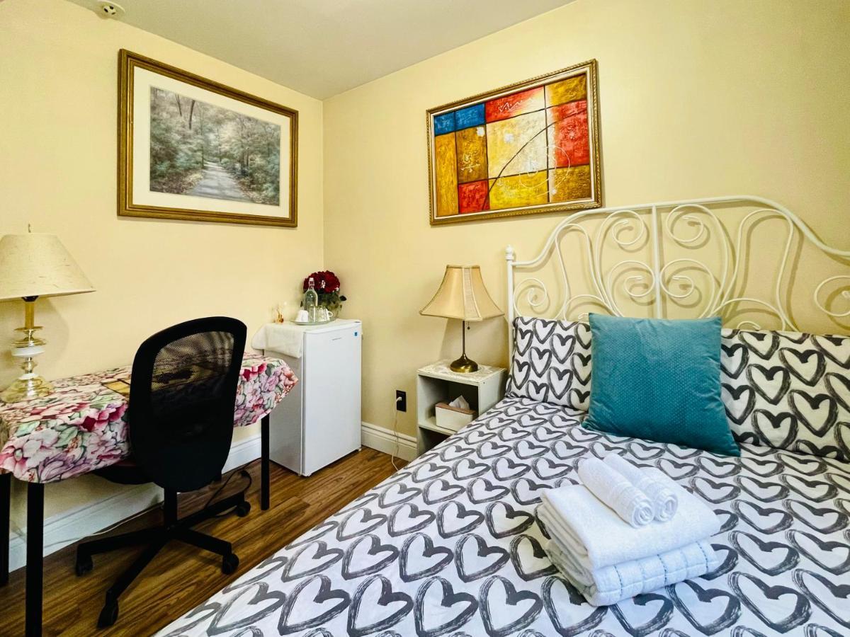 Perfect Home-Private Washrooms,Free Parking,High Speed Net Toronto Zewnętrze zdjęcie