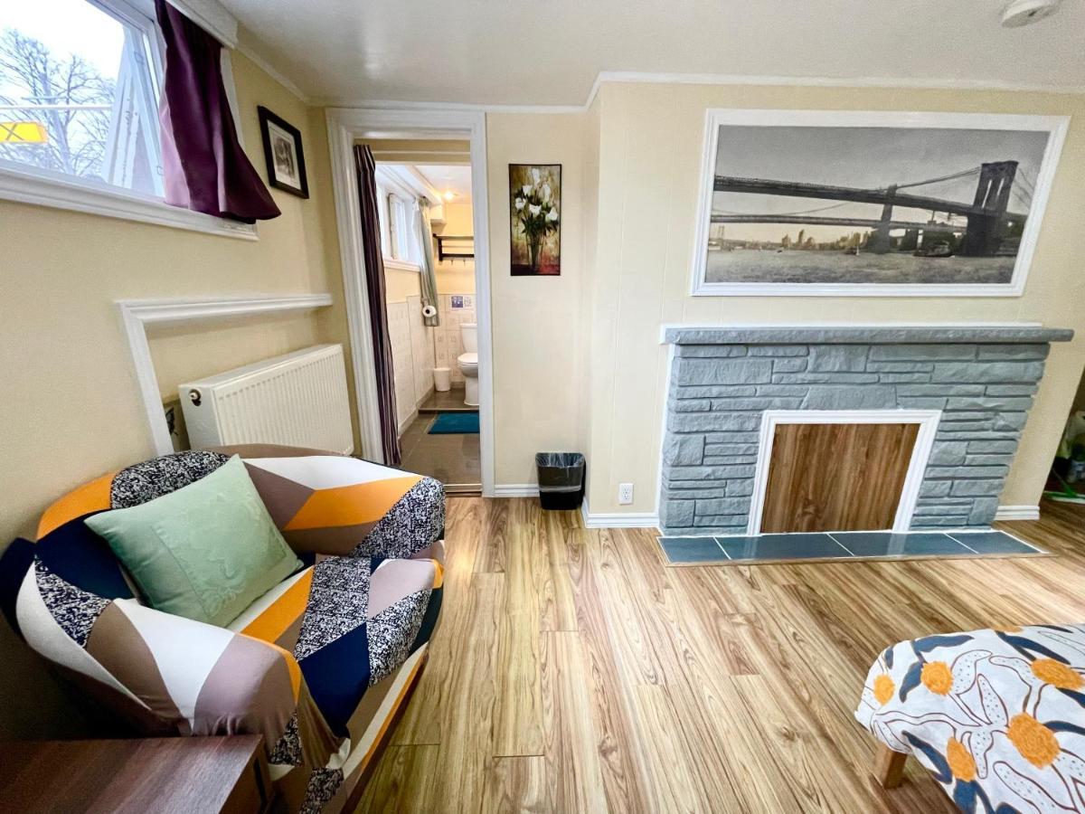 Perfect Home-Private Washrooms,Free Parking,High Speed Net Toronto Zewnętrze zdjęcie